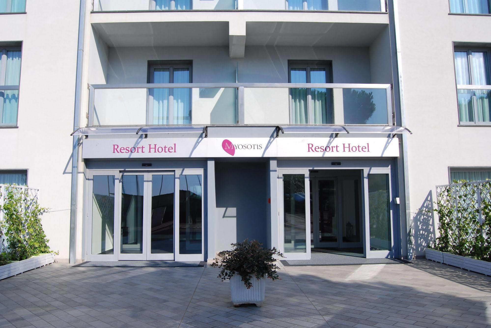 Maestrale Resort Hotel - Гросето Екстериор снимка